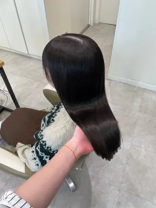 セミロング パーマ 髪質改善/暗髪カラー ヘアアレンジ/スミレのヘアスタイル