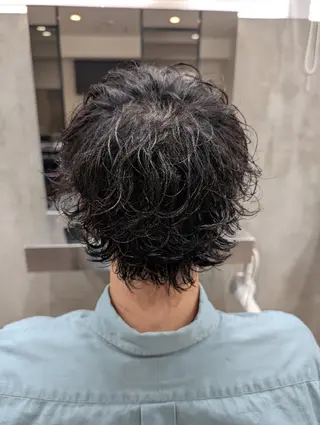 ミディアム パーマ メンズ QOL mens salon 円山所属・メンズ専門😎 QOL円山 YUTOのヘアスタイル