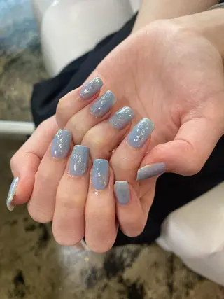 ネイル ♱˖⁺ 𝒎𝒐𝒑𝒊 ⁺のネイルデザイン