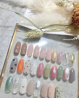 ネイル Nanala. LUNAのネイルデザイン