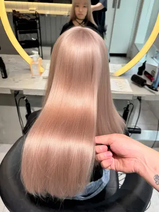 ロング ブリなしWカラー✨️ 髪質改善【タケル】のヘアスタイル