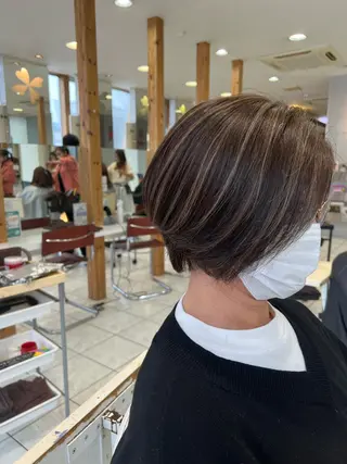 ショート カラー 山下竣介 ヘアカラー専門美容師のヘアスタイル