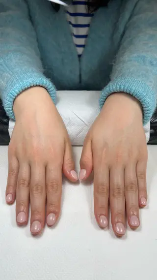 ネイル 名越 彩花のネイルデザイン