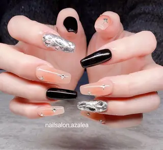 ネイル R inのネイルデザイン