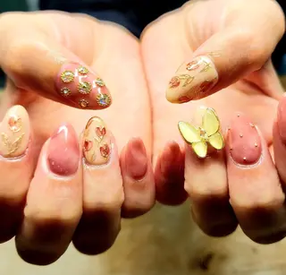 ネイル L'instant  Nail Artzのネイルデザイン