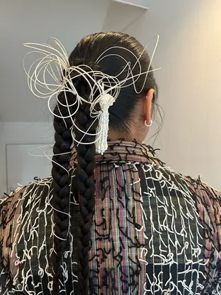 ロング ヘアアレンジ hen所属・心斎橋/レイヤー/ ブリーチ/モエのヘアスタイル