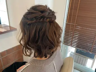 ヘアアレンジ 髪質改善✨️透明感カ ラー✧*。山下さいみのヘアスタイル