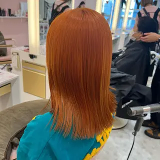 セミロング Vélua/miiu所属・韓国束感まつ毛 /Takaのマツエク・マツパデザイン