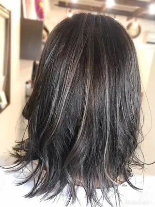 ミディアム カラー hair works raptureのヘアスタイル