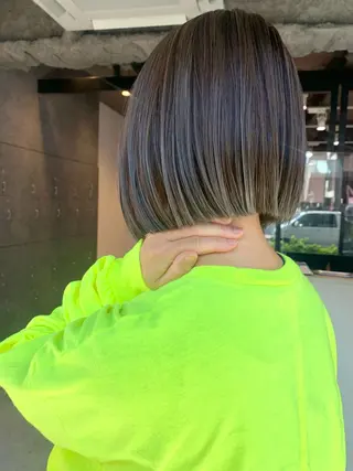 ショート カラー ✂️大人のデザイン vivid✂️のヘアスタイル