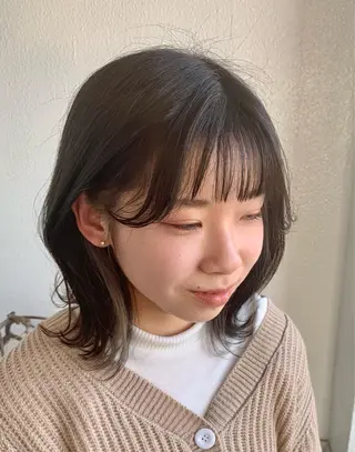 ミディアム カラー 三野 沙也のヘアスタイル