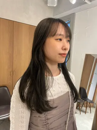 ロング カラー mei｜顔まわり ×透明感カラーのヘアスタイル