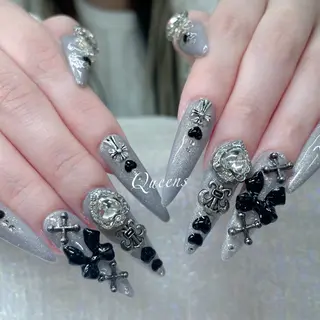 ネイル Queens 榊 まおのネイルデザイン