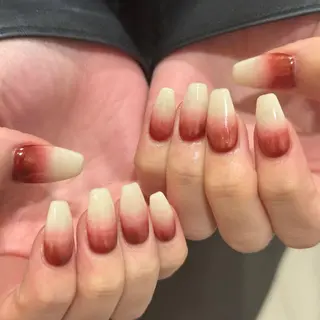 ネイル ニュアンスネイル 💅🏻yuuiのネイルデザイン