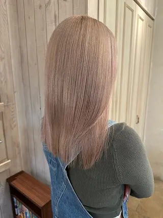 ロング amie by afloat(エイミーバイアフロート)所属・井上 日菜乃のヘアスタイル