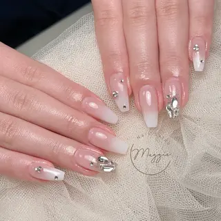 ネイル Maggie Nail🦩のネイルデザイン