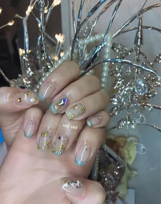 ミディアム ネイル 長さ出し専門 nynaのネイルデザイン