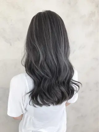 ロング カラー ヘアアレンジ AHNKISM AHNKISMのヘアスタイル