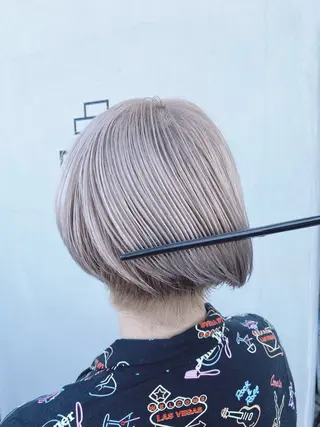 ショート 艶髪・透明感カラー・ 韓国ヘア・Yuriのヘアスタイル