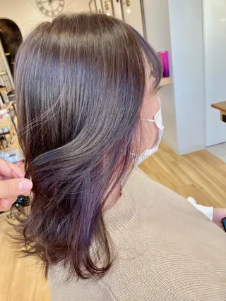 ミディアム カラー 大野 まゆのヘアスタイル