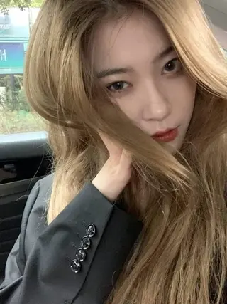 カラー パーマ ヘアアレンジ メンズ 🤍レイヤーカット/ ベージュヘア🤍のヘアスタイル