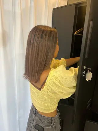 ミディアム 松本 陽菜のヘアスタイル