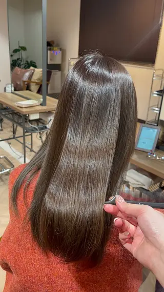 カラー BROOK.ブルック所属・奥野 涼香のヘアスタイル