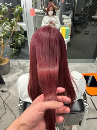 ロング カラー ESQUISSE 堀合 駿輔のヘアスタイル