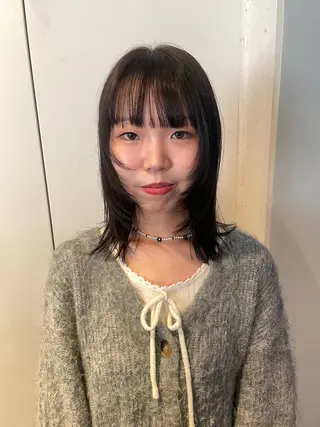 ミディアム カラー RIN／韓国ヘア レイヤーカットのヘアスタイル