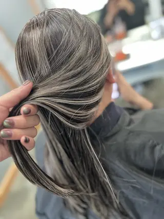 セミロング カラー Style Tのヘアスタイル