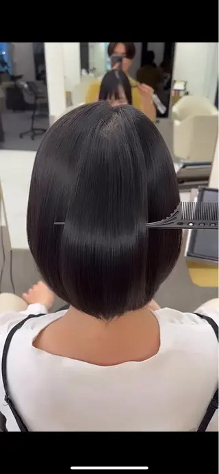 ショート 里見 愛梨のヘアスタイル