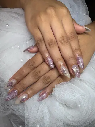 ネイル 黒須莉奈 IRYのネイルデザイン