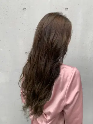 ロング カラー putri 副店長 岸本　拓真のヘアスタイル