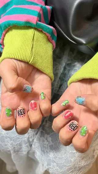 ネイル she saw me / shokoのネイルデザイン