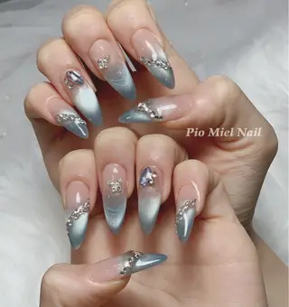 ネイル Pio Mielのネイルデザイン