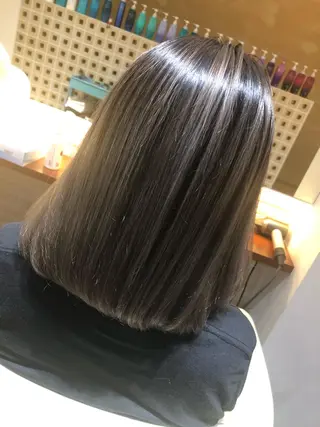 ミディアム カラー CoCooN satoshiのヘアスタイル