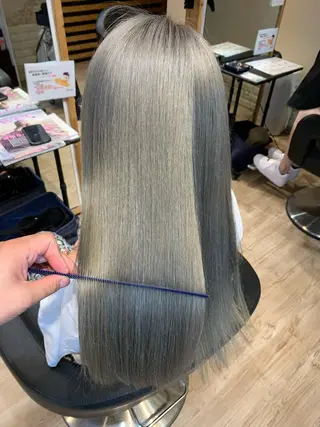 ロング カラー 大久保 隆蔵のヘアスタイル