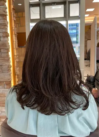 セミロング パーマ 新籾 尚哉のヘアスタイル