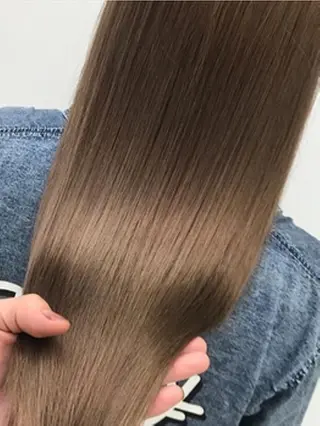 セミロング LAS 代表 ナガカワ コウヘイのヘアスタイル