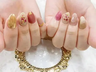 ネイル Nail Salon To Beのネイルデザイン
