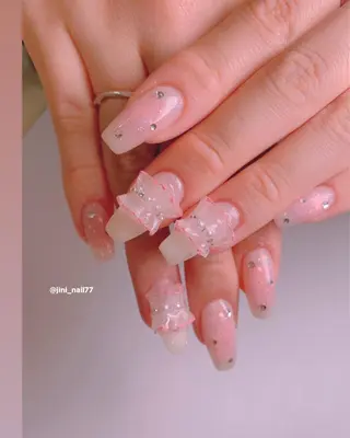 ネイル JINI NAIL所属・ジニ ネイルのネイルデザイン