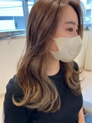 カラー 久永 菫のヘアスタイル