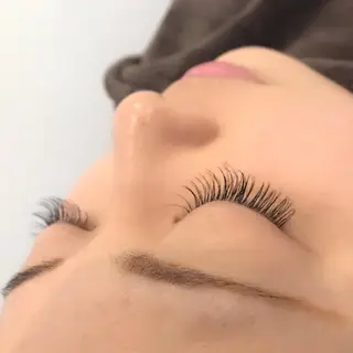 マツエク・マツパ 岡田詩織 MODE Ks松原店のヘアスタイル