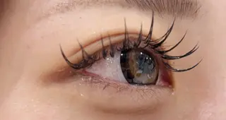 マツエク・マツパ Lila甲西店所属・岡田 彩愛の眉毛・アイブロウイメージ