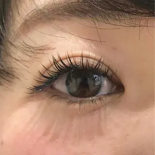 マツエク・マツパ armure所属・乾 春菜の眉毛・アイブロウイメージ