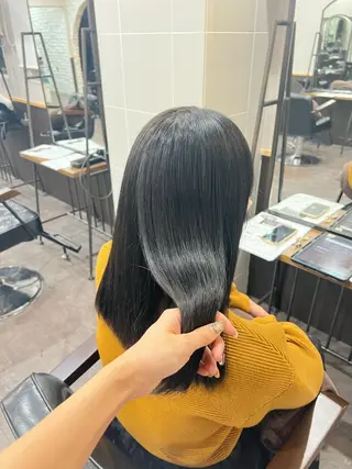 セミロング 透明感カラー🫧/ ゆうなのヘアスタイル