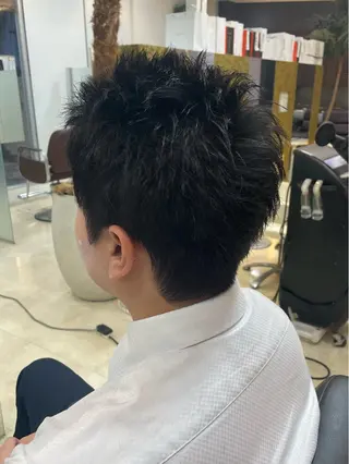 ショート メンズ 丁寧な施術で、 朝が楽になる髪のヘアスタイル