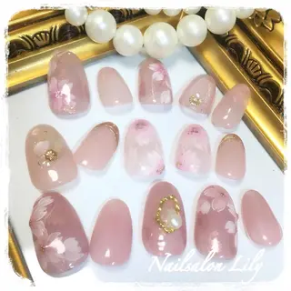 ネイル Nailsalon Lilyのネイルデザイン