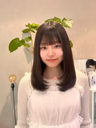 セミロング 髪質改善/ブリーチ ツヤ髪/shiinaのヘアスタイル