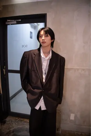 ミディアム カラー メンズ TOE所属・宍戸 悠太のヘアスタイル